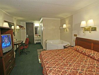 Knights Inn Greensboro Extérieur photo